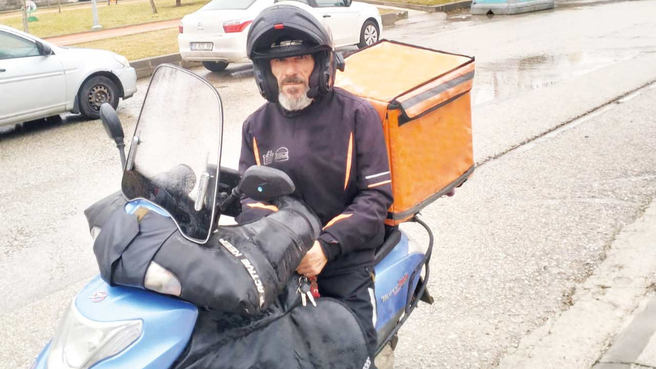 ‘Kelle koltukta’ motokurye oldular