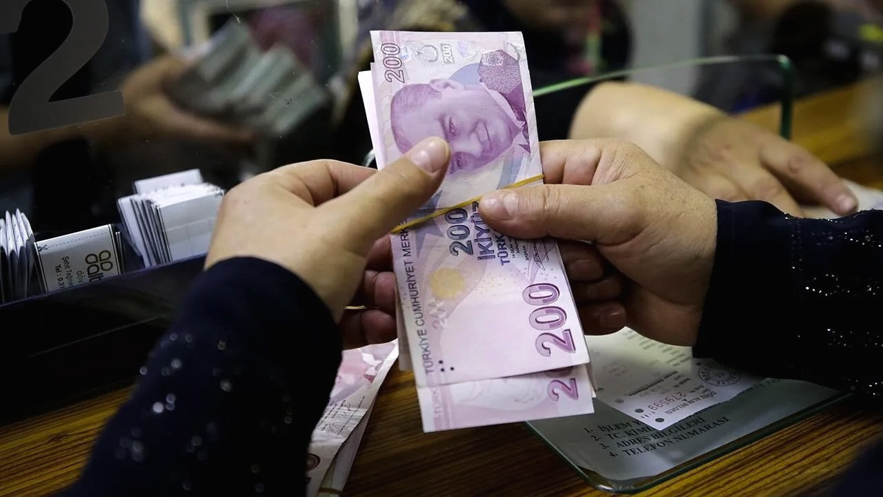 Sert çıktı: 1355 TL'yi geri aldılar