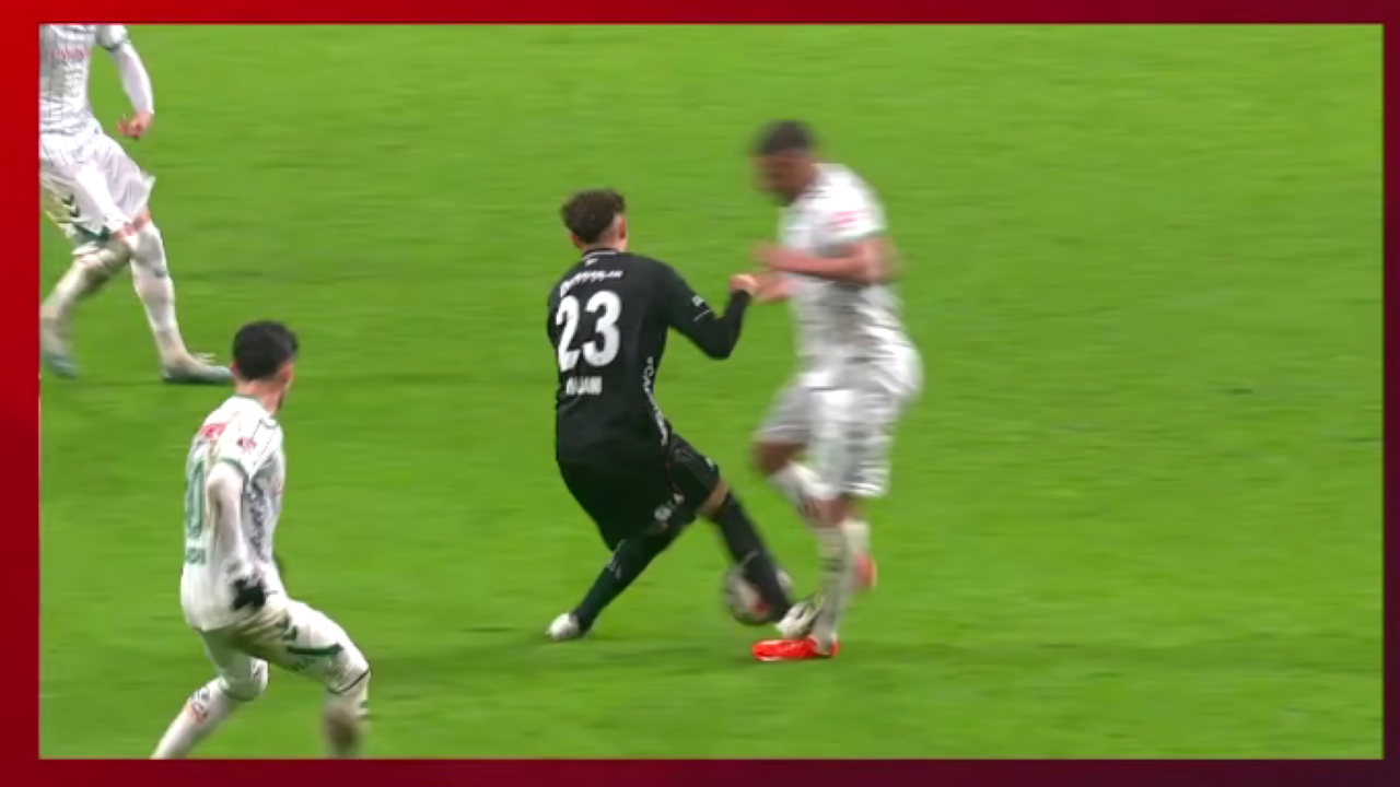 Süper Lig'de 20. haftanın VAR kayıtları: 'Benim için yeterli, kırmızı kart'