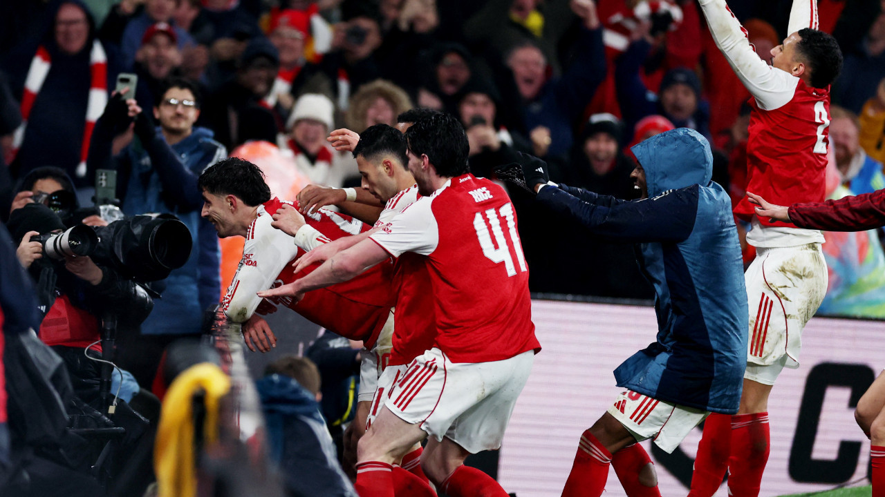 Arsenal, Chelsea'yi 90+7'de devirip finale çıktı