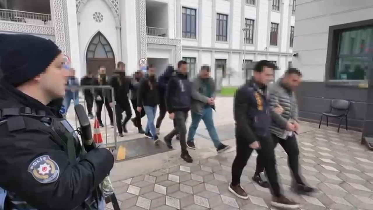 Çocukların müstehcen görüntülerini depolamışlar: 12 tutuklama