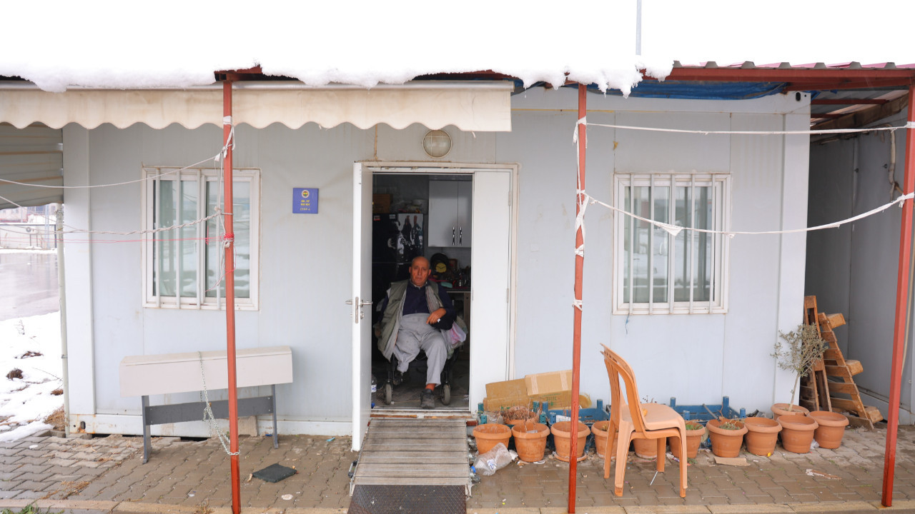 Enkazdan kurtulmuştu: 6. gün oğluma mesaj atabildim