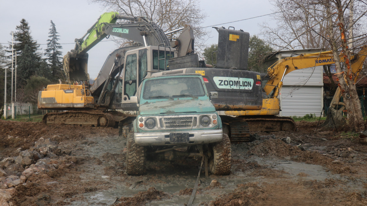 Fıkra gibi operasyon: Kurtarmaya gelenler de 6 gün mahsur kaldı