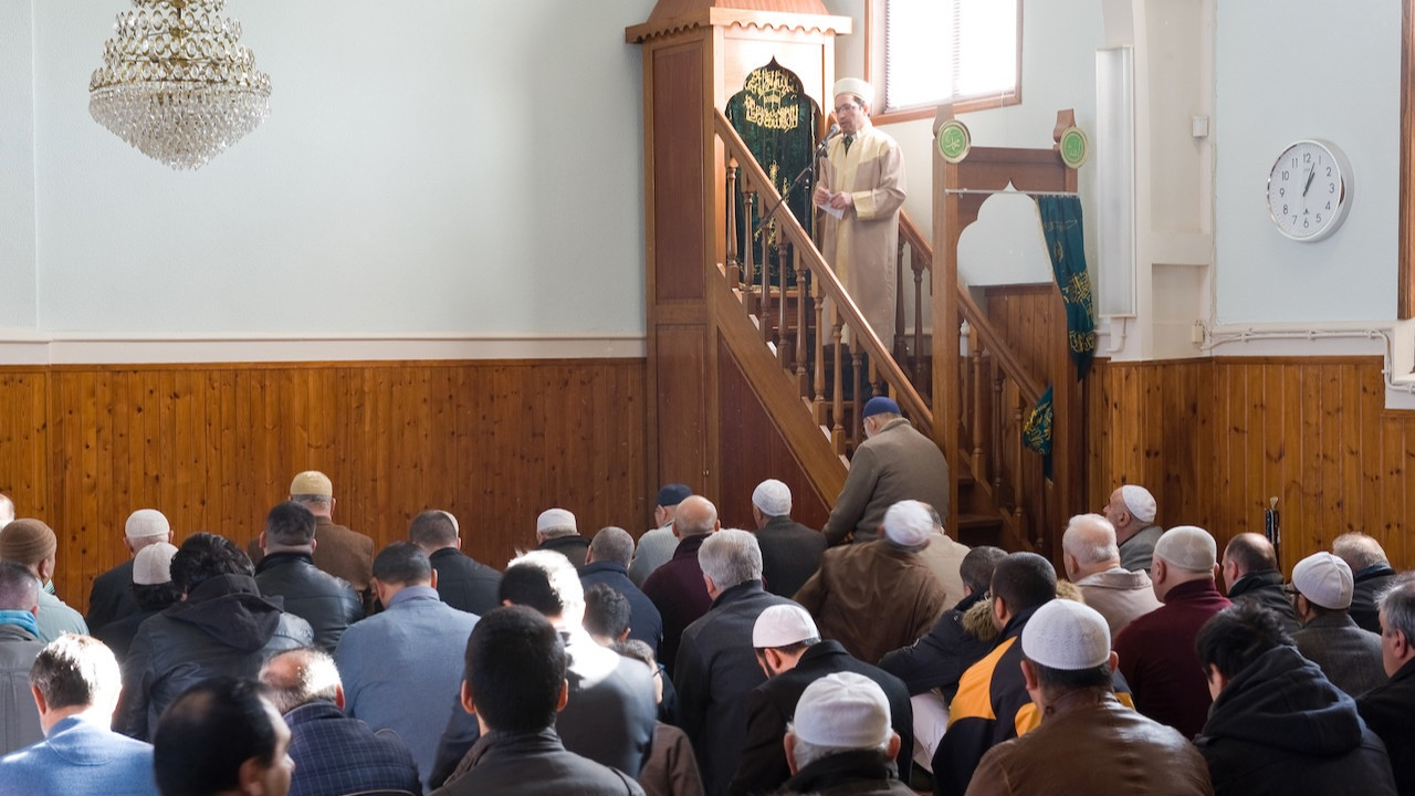 Hollanda'da skandal: Müslümanlar hakkında veri toplamışlar