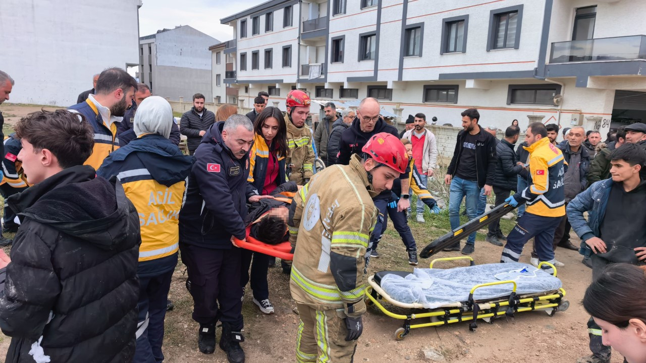 Çocuk sürücü ortalığı savaş alanına çevirdi: Çok sayıda yaralı var