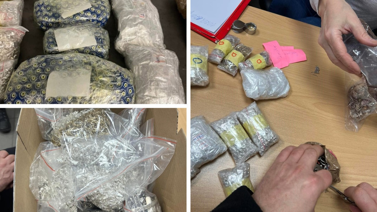 Oda spreyi ve gazoz şişelerinden 50 bin dolarlık kaçak altın ve gümüş çıktı