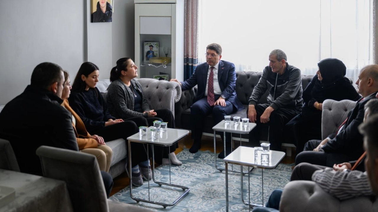 Adalet Bakanı Tunç’tan Atlas Çağlayan’ın ailesine ziyaret