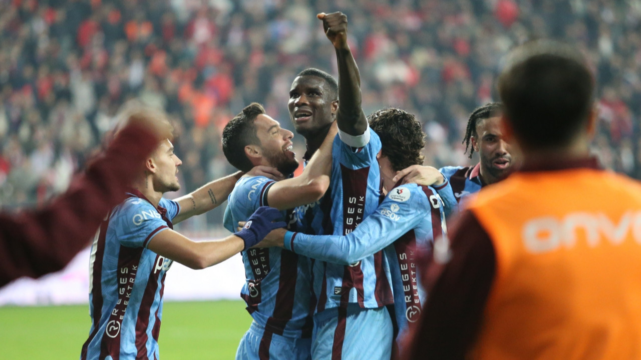 Trabzonspor derbiyi Onuachu-Muçi iş birliği ile çözdü: 0-3