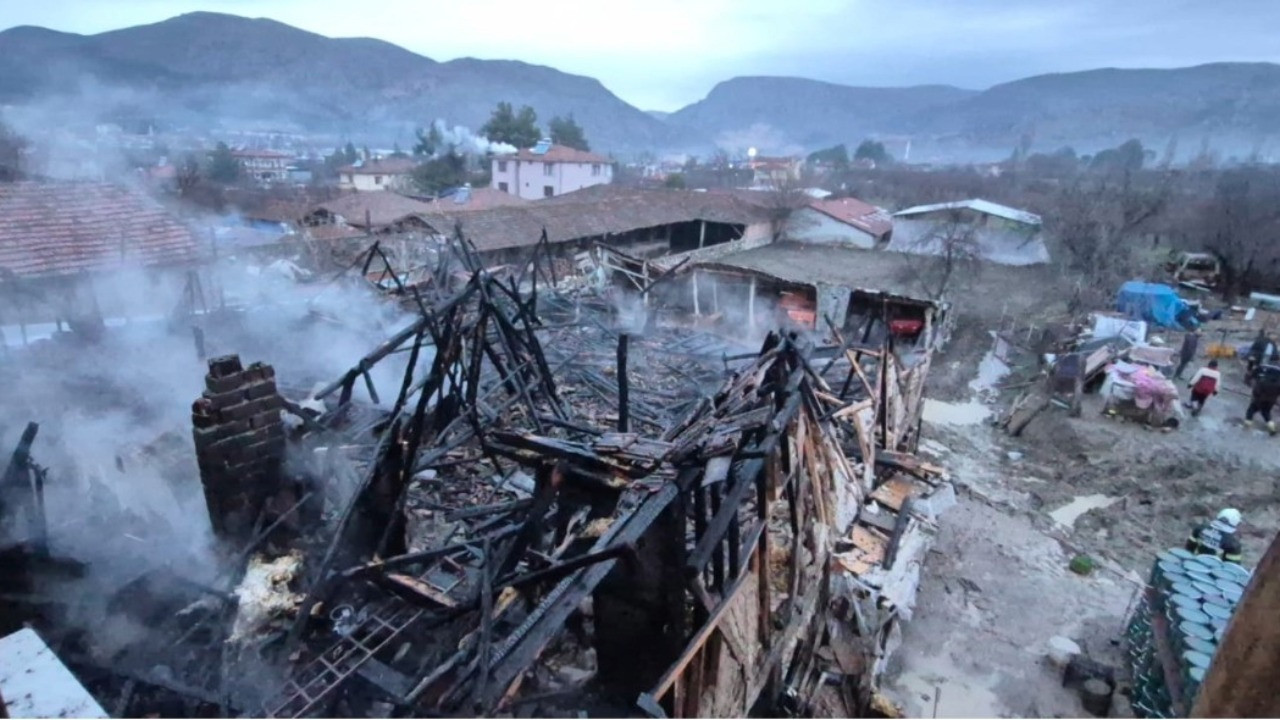Yangın köyü ayağa kaldırdı