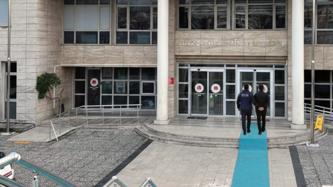 9 yıldır aranan emniyet müdürü yakalandı