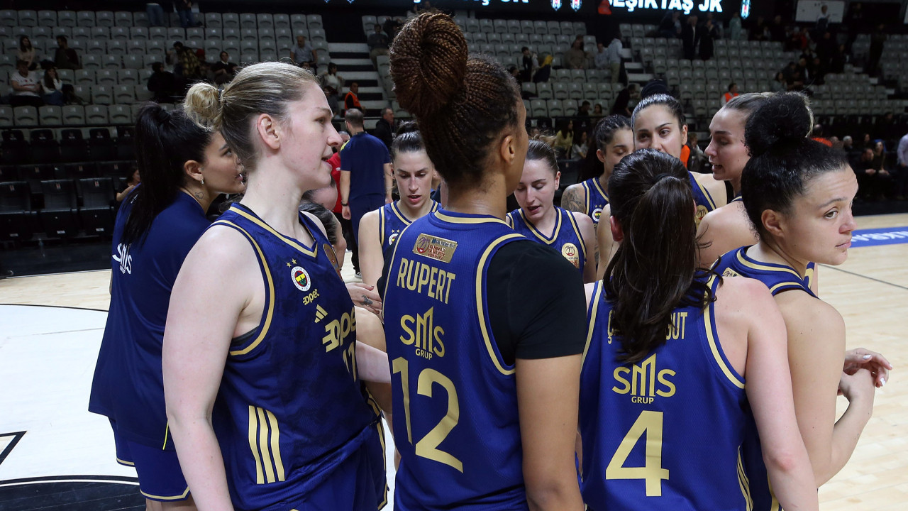 Fenerbahçe, potadaki derbide Beşiktaş'a 37 sayı fark attı: 68-105