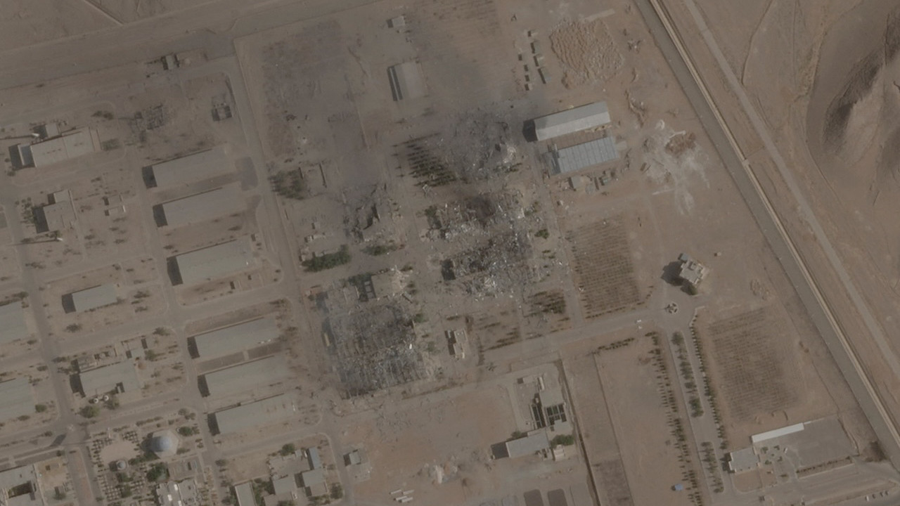 İran: Nükleer tesiste patlamamış bombalar var