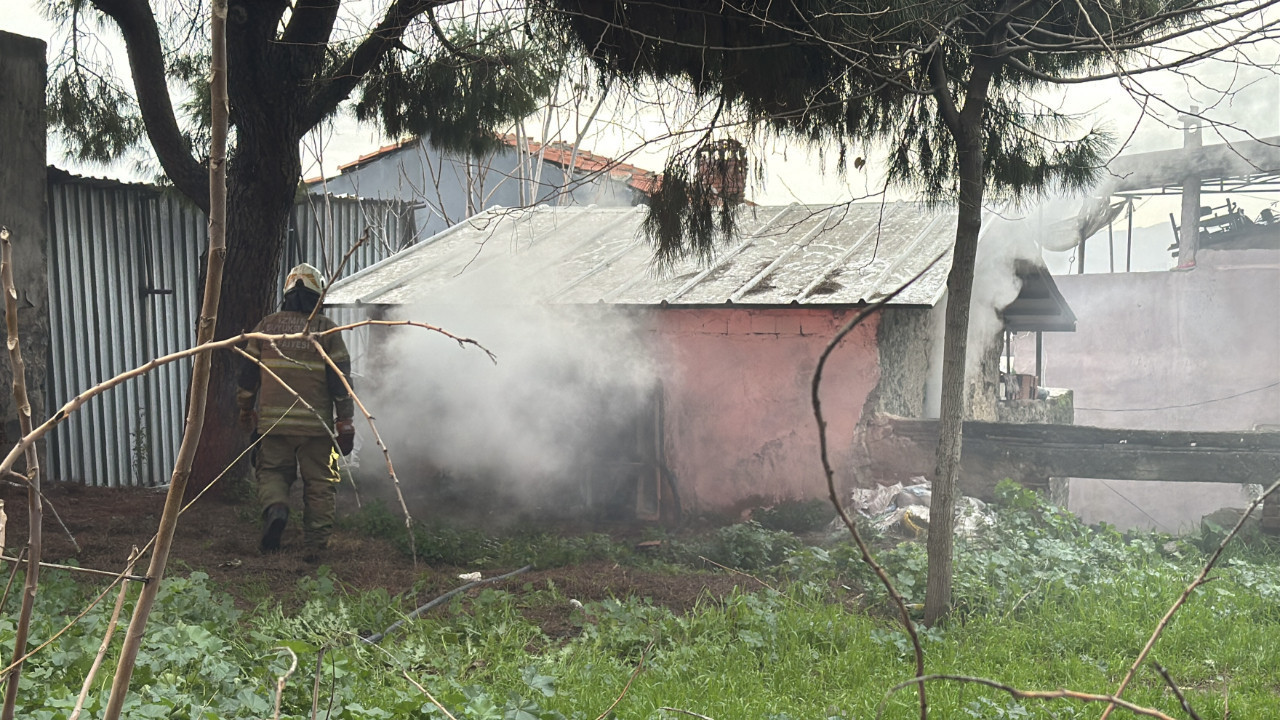 İzmir'de cinayet: 18 yaşındaki genç öldürüldü