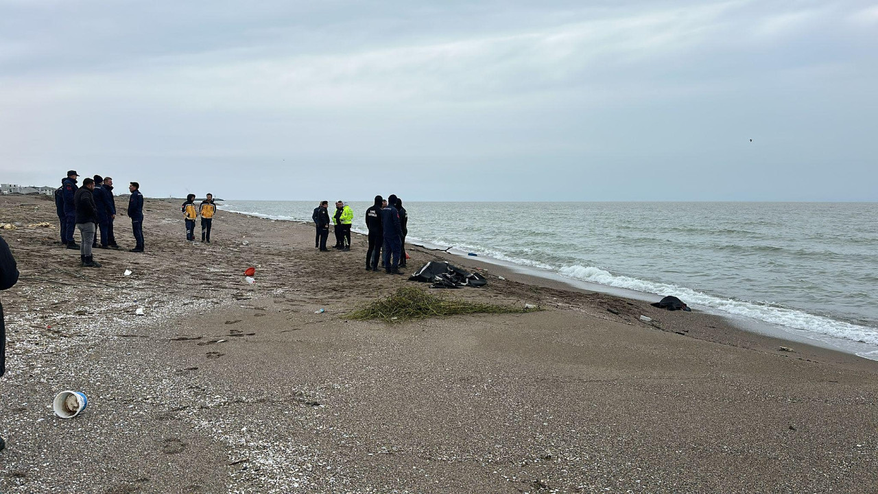 Bir ceset de Karasu'dan çıktı