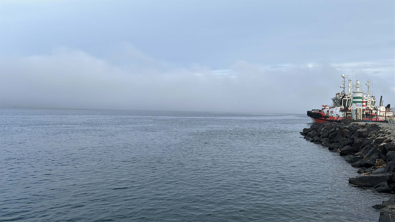 Çanakkale Boğazı çift yönlü gemi trafiğine kapatıldı