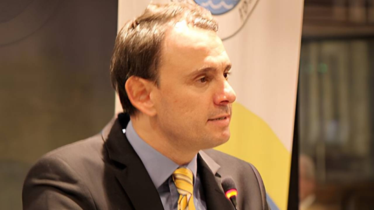 Galatasaray yöneticisi Ahmet Eler, istifa ettiğini duyurdu