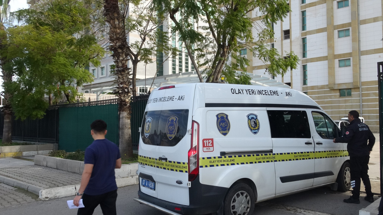 Güvenlik personeli adliye tuvaletinde ölü bulundu