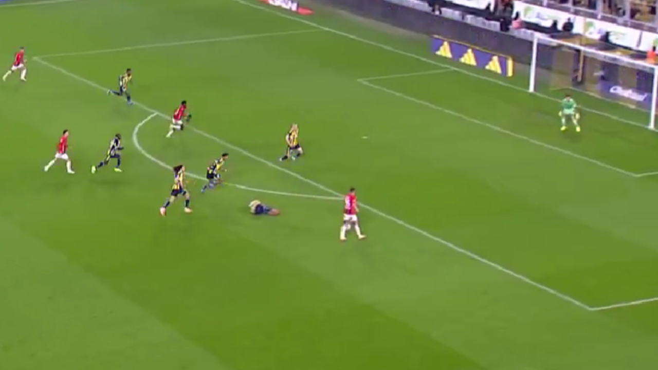 Oğulcan Ülgün'den Fenerbahçe-Gençlerbirliği maçında alkış alan hareket