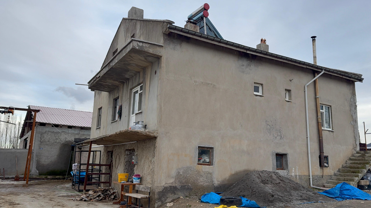 Balkondan düşen Alzheimer hastası öldü