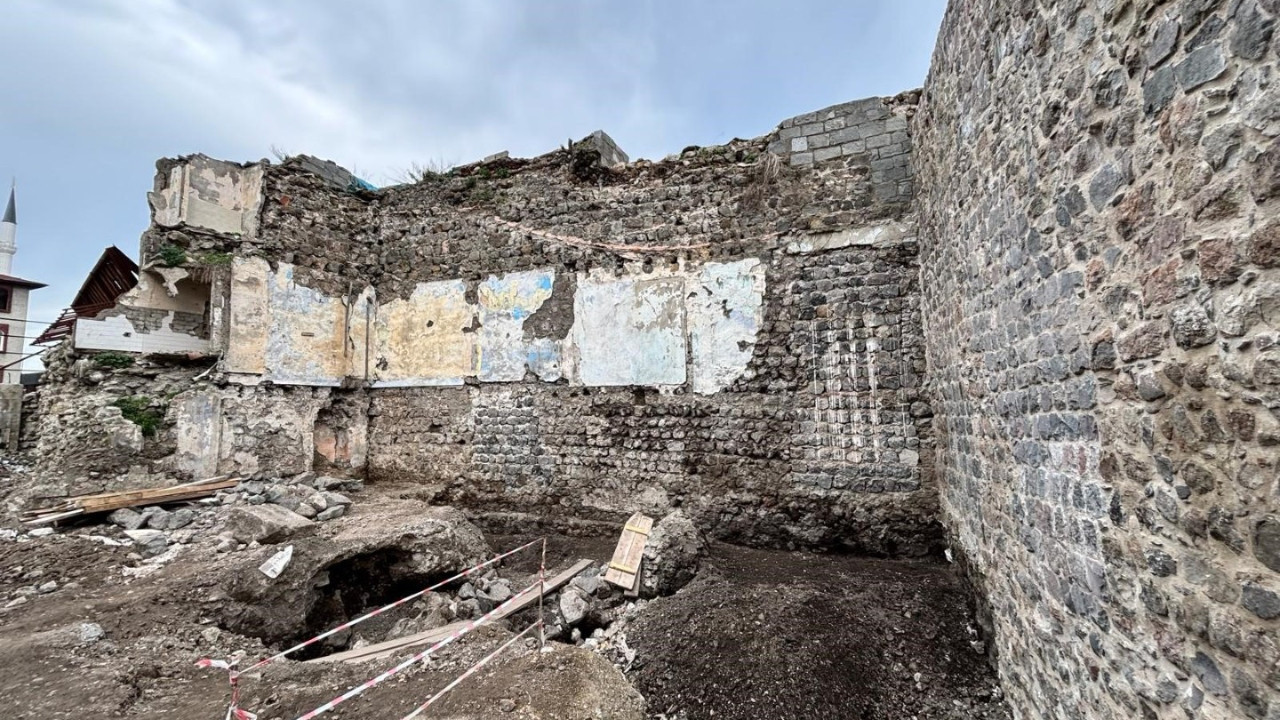 Dünyada sadece üç örneği var, Trabzon’da 8 metre derinlikte bulundu