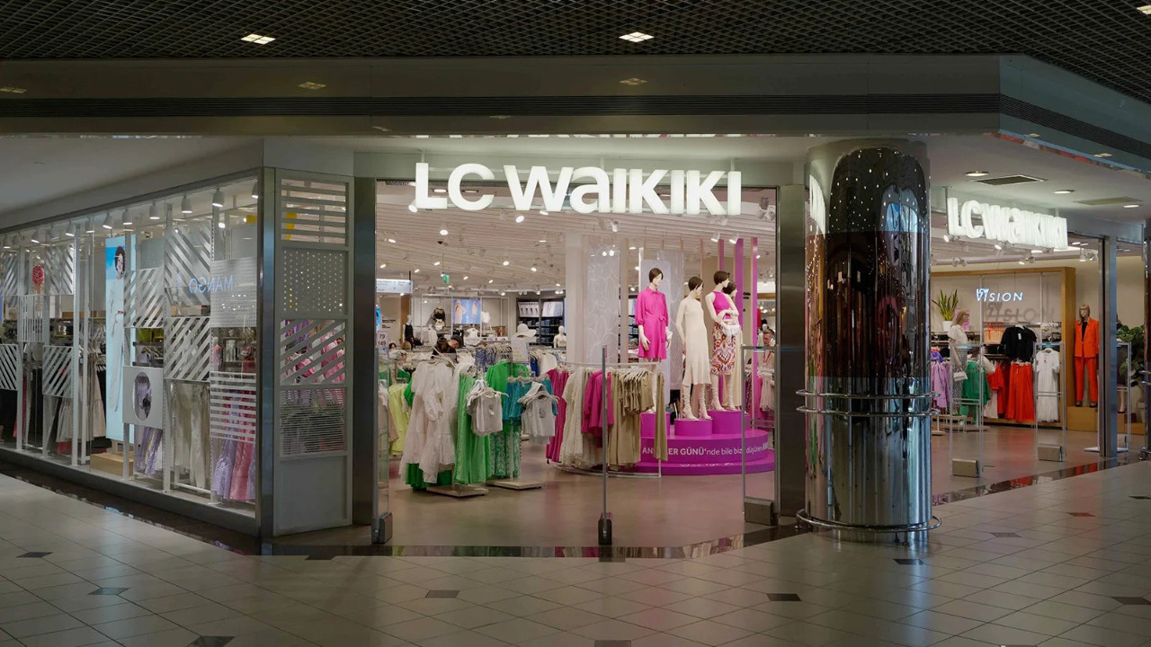 Perakende stratejisini değiştirdi, teknolojiyi merkeze aldı