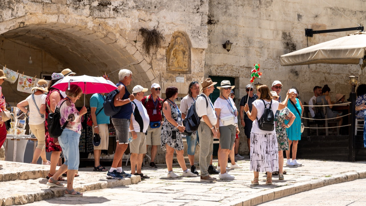 Turizm cennetinde sıkı önlem: Tur grupları ve rehberlere kısıtlama