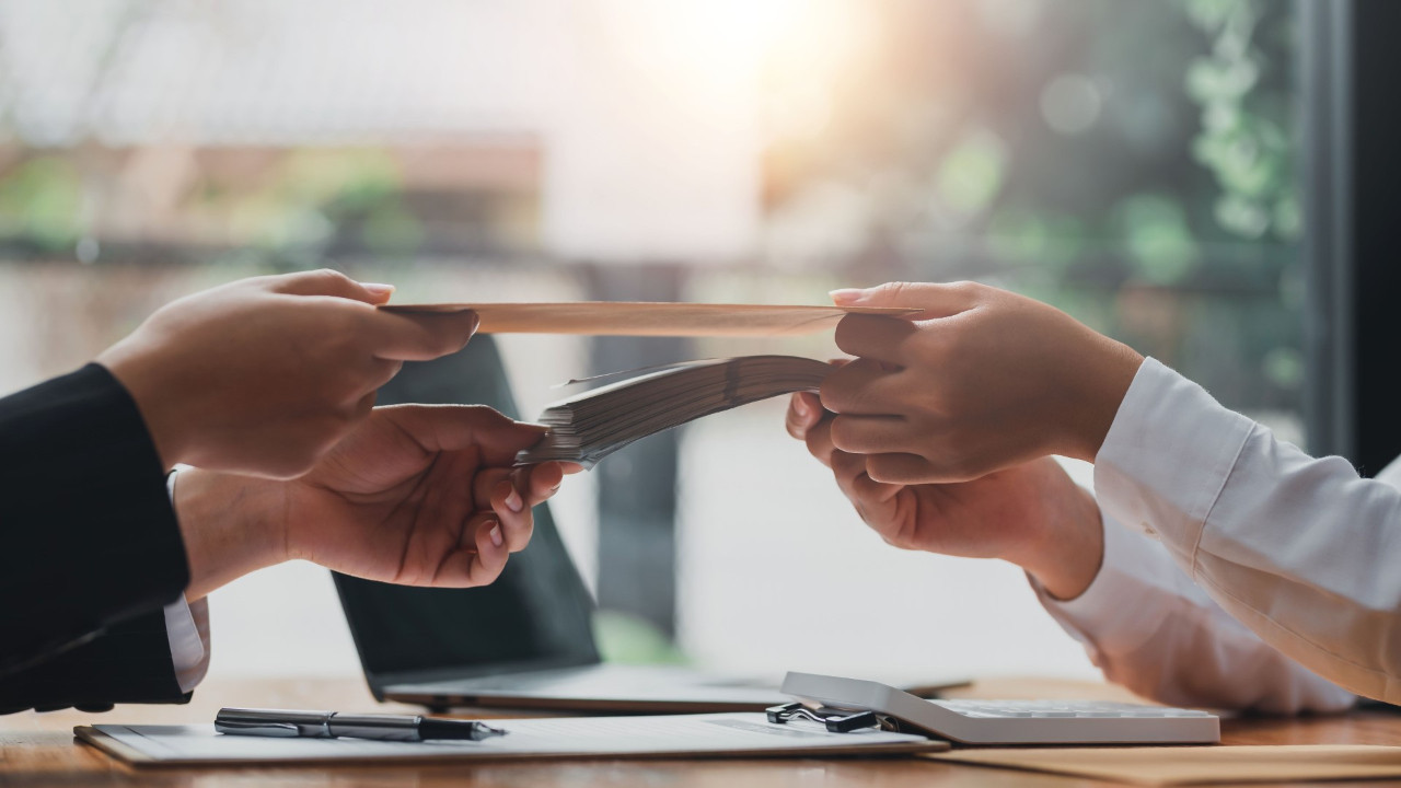 Yolsuzluk endeksinde Türkiye dibe doğru gidiyor