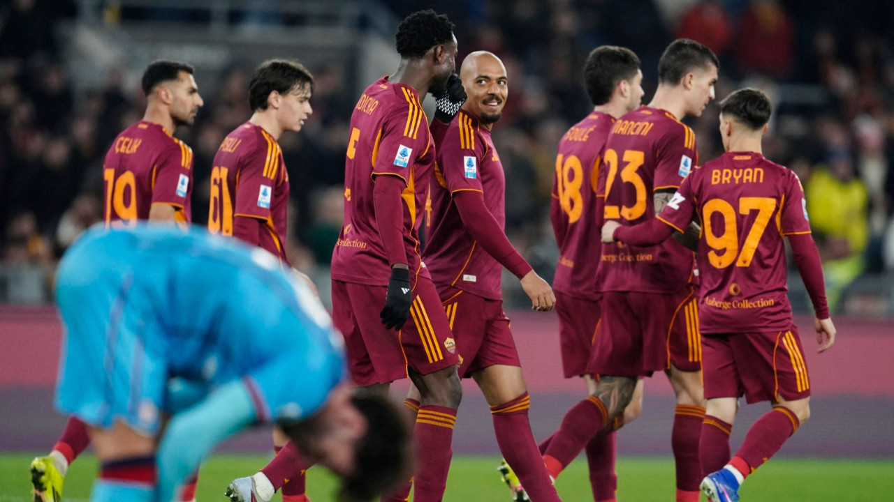 Zeki Çelik'in Roma'sı, Semih Kılıçsoy'un Cagliari'sini devirdi: 2-0
