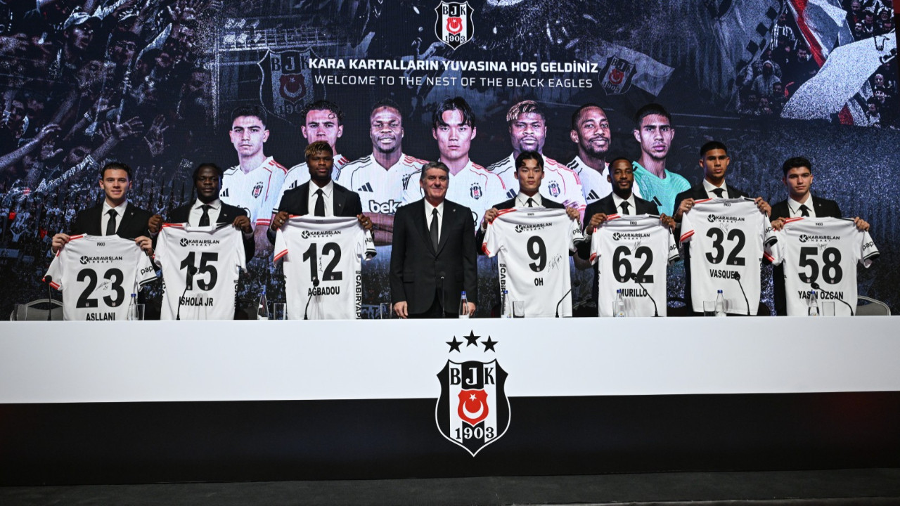 Beşiktaş'tan 7 transferi için imza töreni: Serdal Adalı yeni projeyi açıkladı