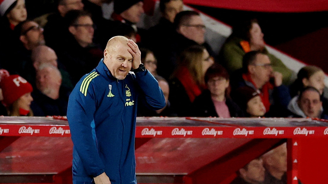 Fenerbahçe'nin rakibi Nottingham Forest, üçüncü hocasını da yolladı!