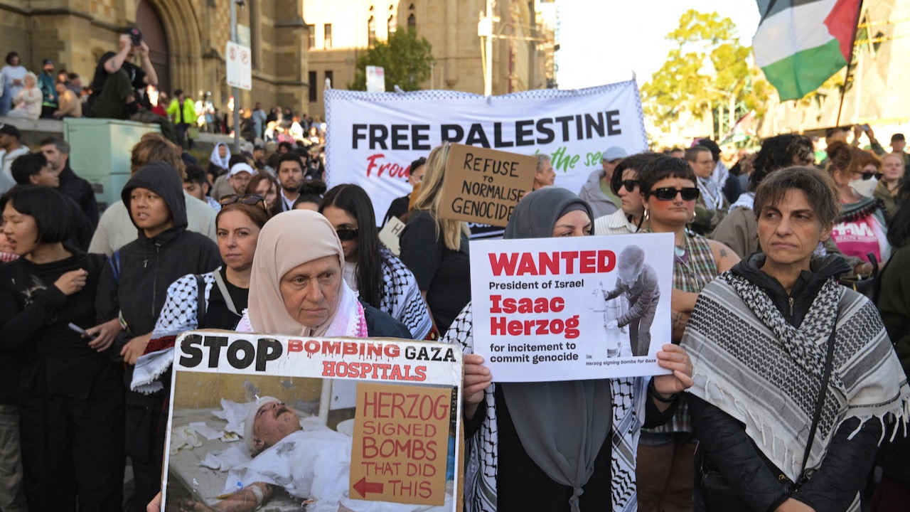 İsrail Cumhurbaşkanı'na yönelik protesto alevlendi