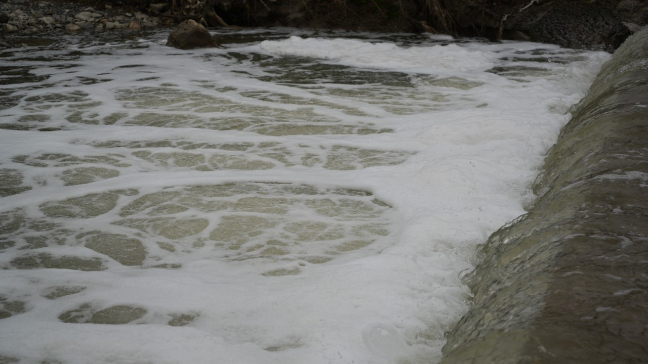 Köpüren dere yüzünden nefes alınmıyor