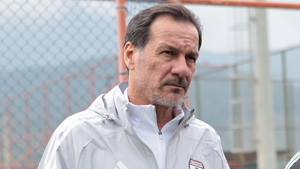 Yusuf Şimşek yeni takımında mesaiye başladı