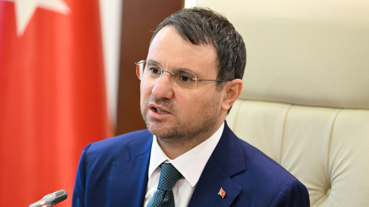 Bakan Gürlek yeni sosyal medya düzenlemesini anlattı: 'Yazı yayınlayacaksa kimliği doğru olacak'