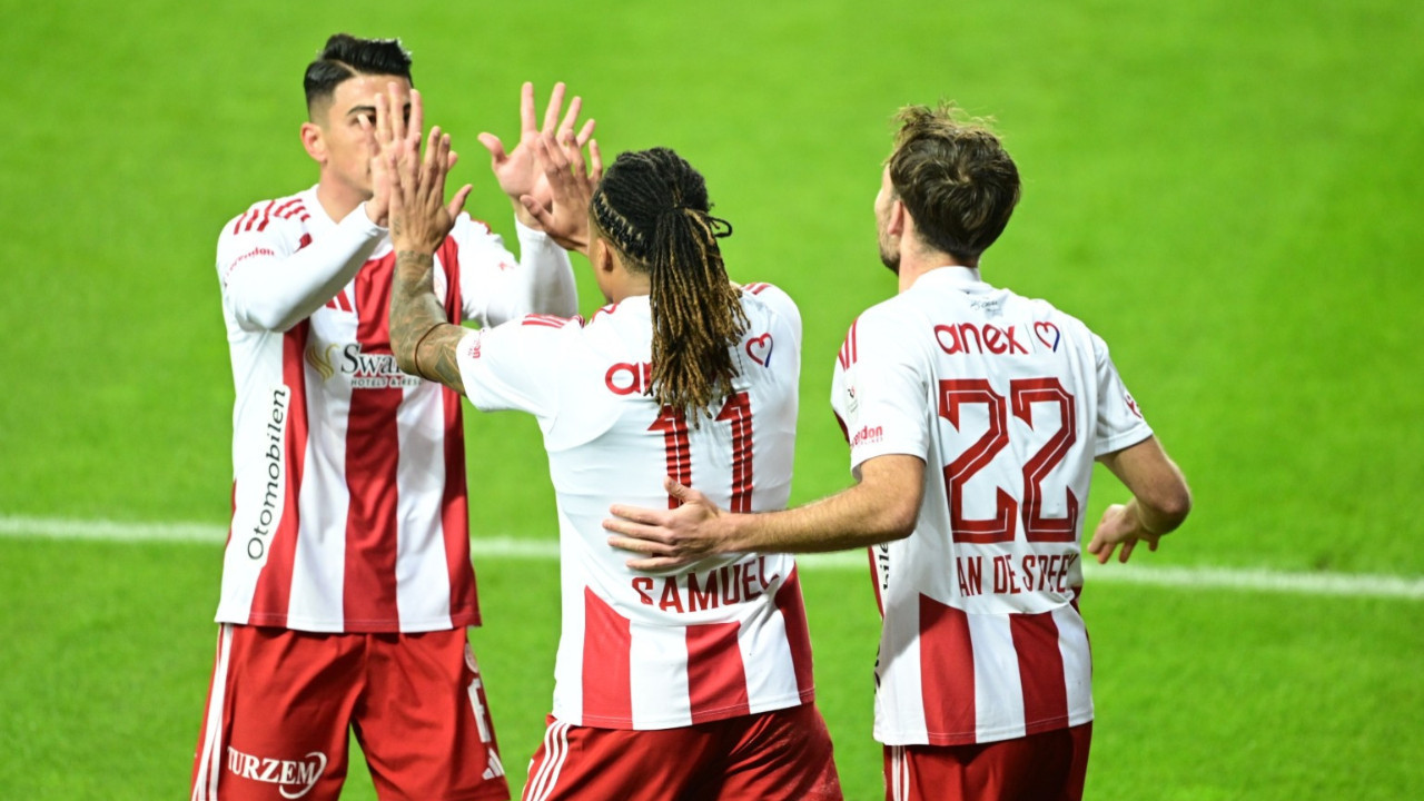 Samsunspor, Antalyaspor'u çok rahat geçti: 3-1