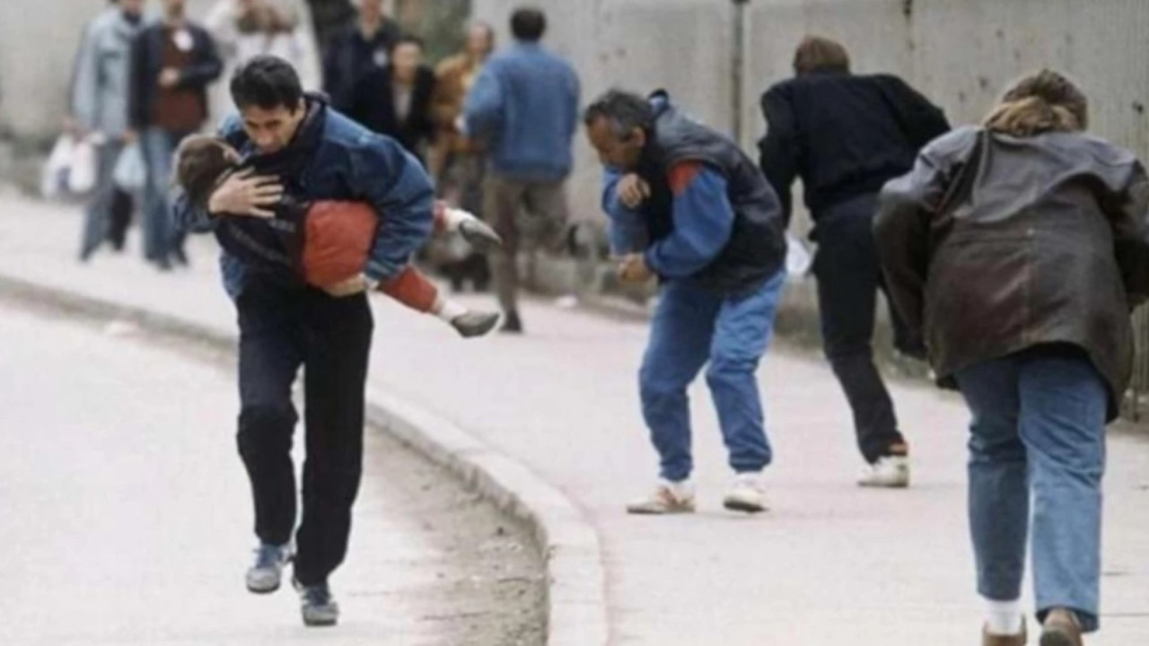 Dünyanın dehşetle izlediği savaşta 'keskin nişancı turizmi': Sabah çocukları vurup gece eğlendiler