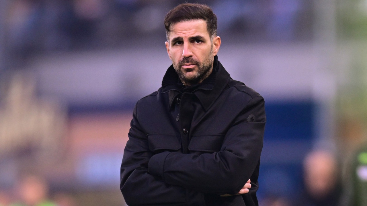 Galatasaray'ın eski yıldızını yerden yere vurdu: 'Futboldan başka iş bulmalı'