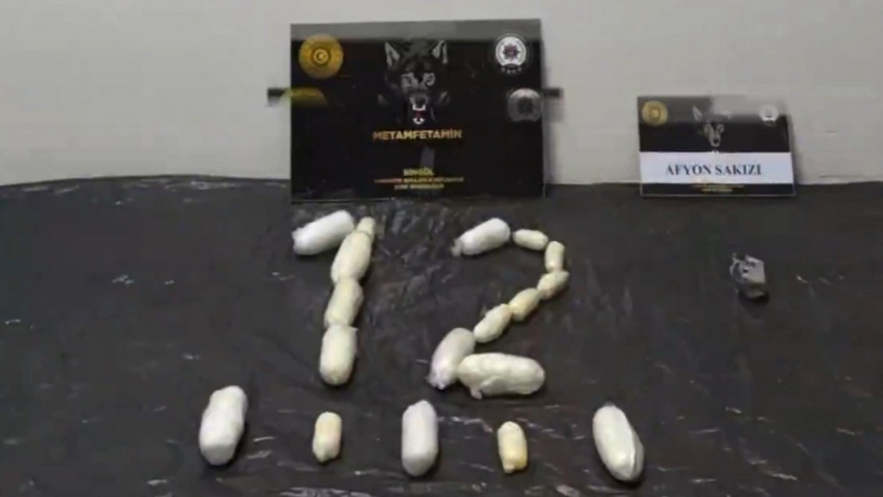 Kapsül halinde 88 parça uyuşturucu yuttu