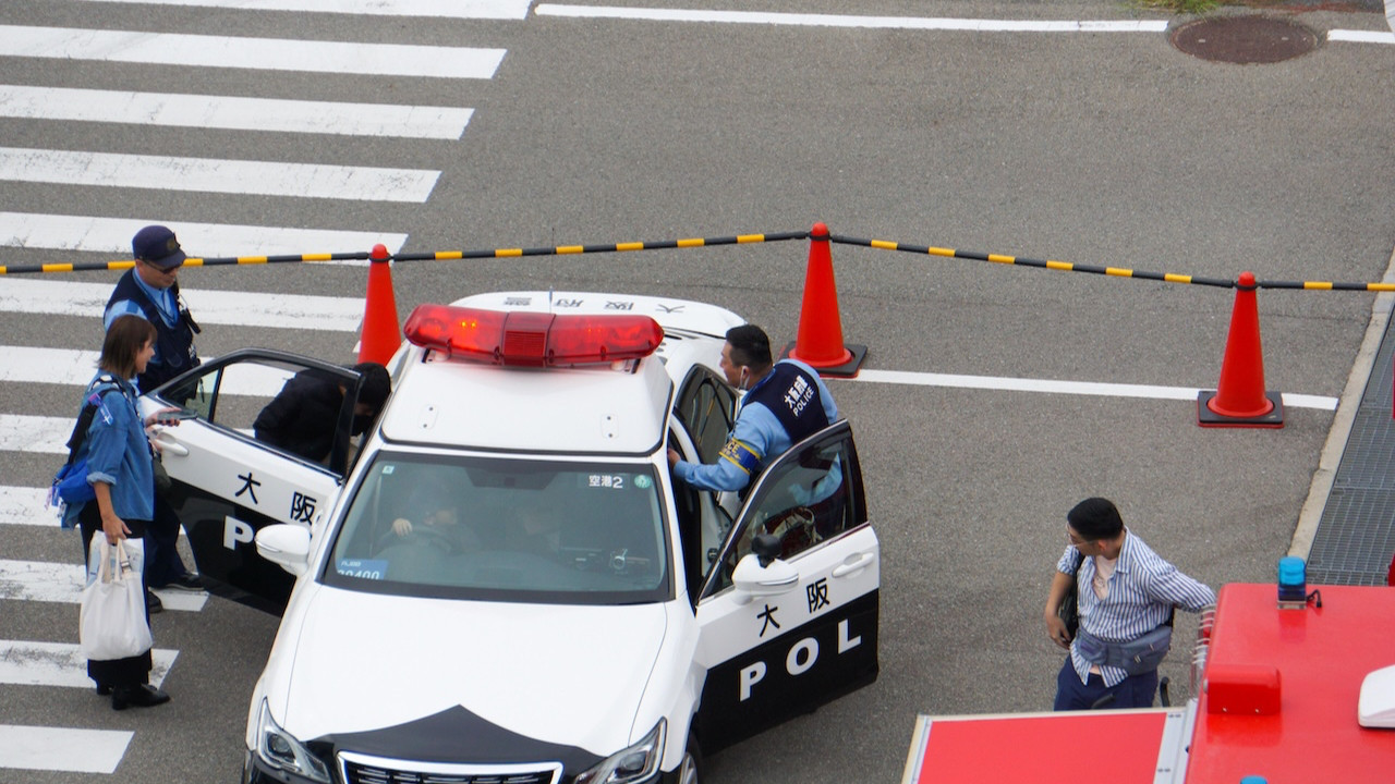 Turistik şehirde bıçaklı saldırı: Bir ölü, iki yaralı