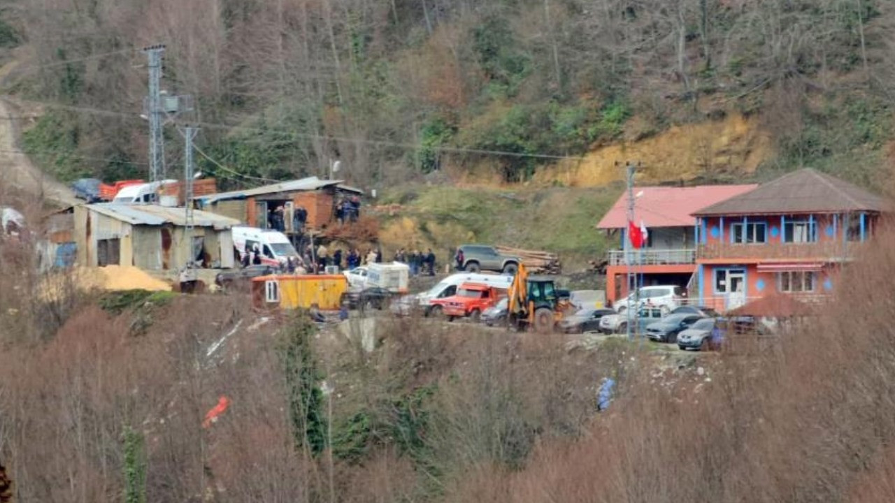 Maden ocağından acı haber: 2 işçinin cansız bedenlerine ulaşıldı