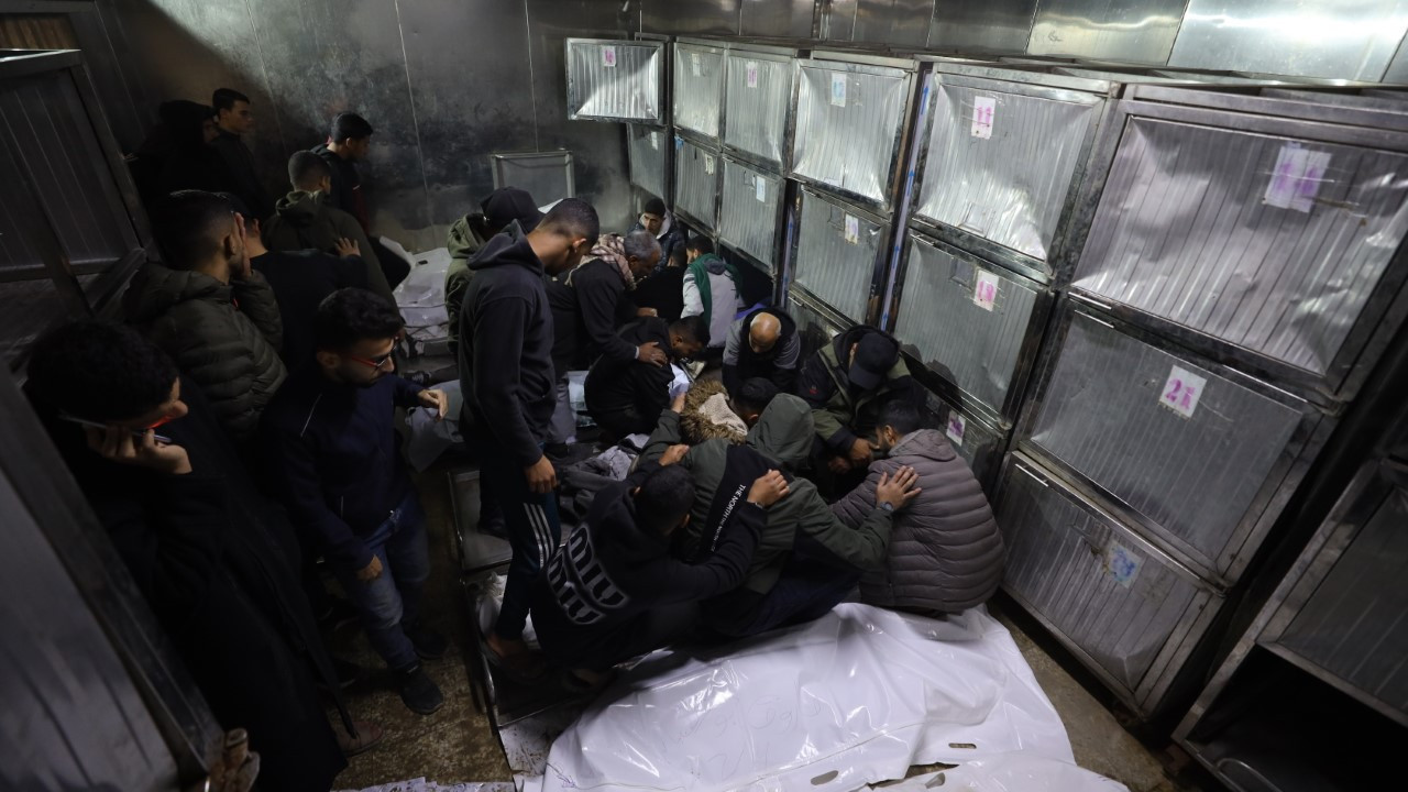 Mülteci kampına saldırı: 15 ölü