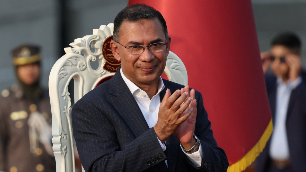 17 yıl sonra sürgünden döndü, başbakan oldu