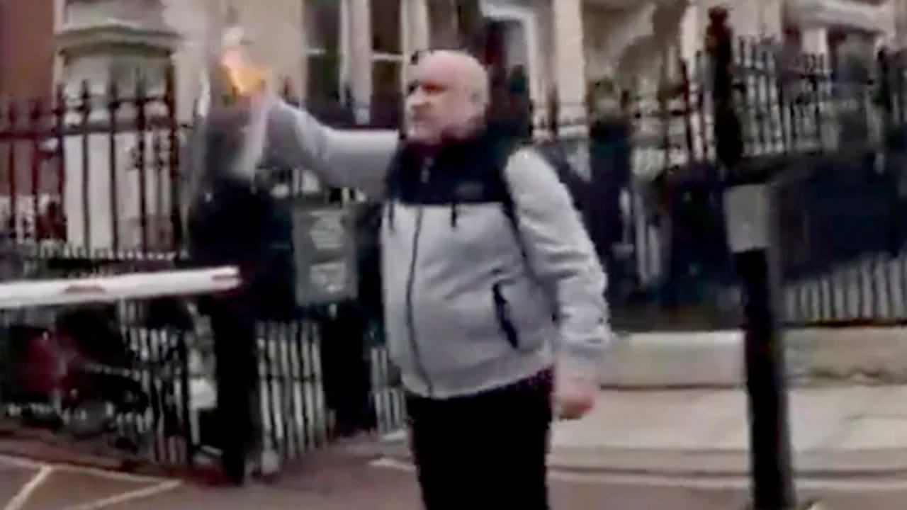 ABD, Kuran yakan kişiyi sığınmacı almayı düşünüyor