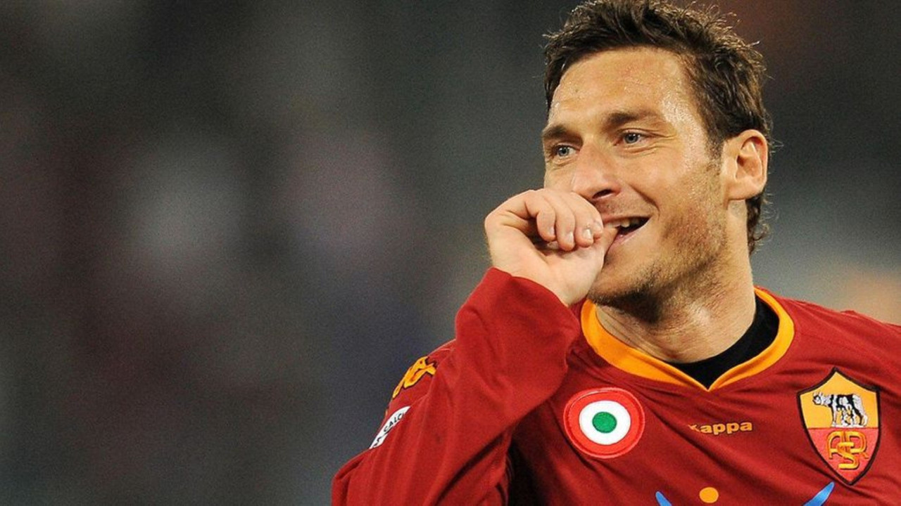 Francesco Totti 9 yıl sonra Roma'ya dönüyor