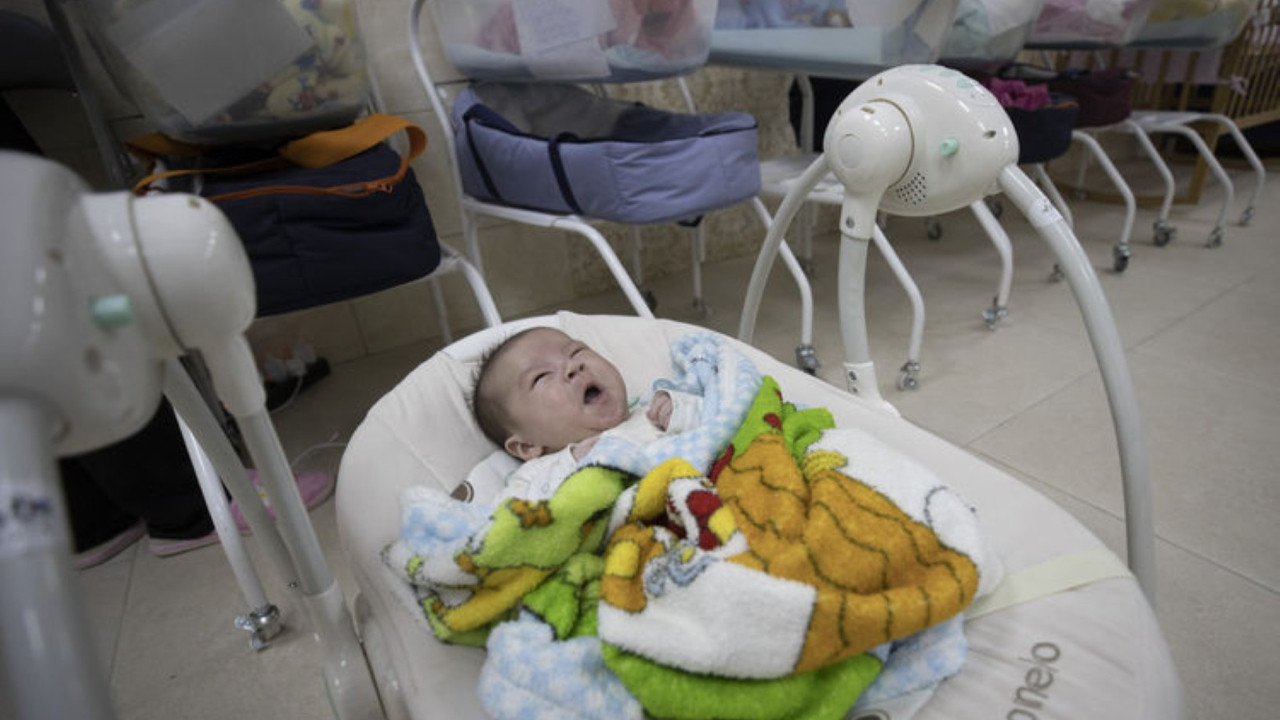 Savaşın ortasında nüfus krizi: Askerlerin spermi devlet desteğiyle donduruluyor