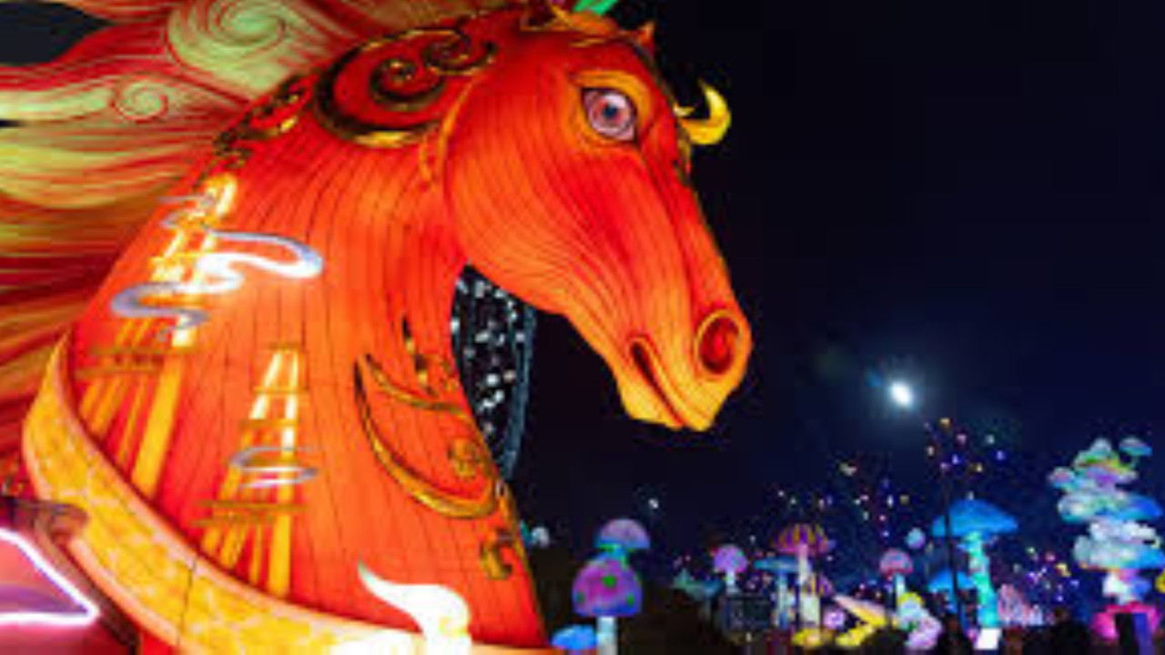 Yılan Yılı bitti, At Yılı başladı