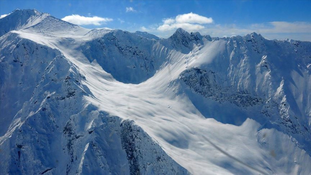 ABD'de çığ faciası: Çok sayıda kayakçı kayıp