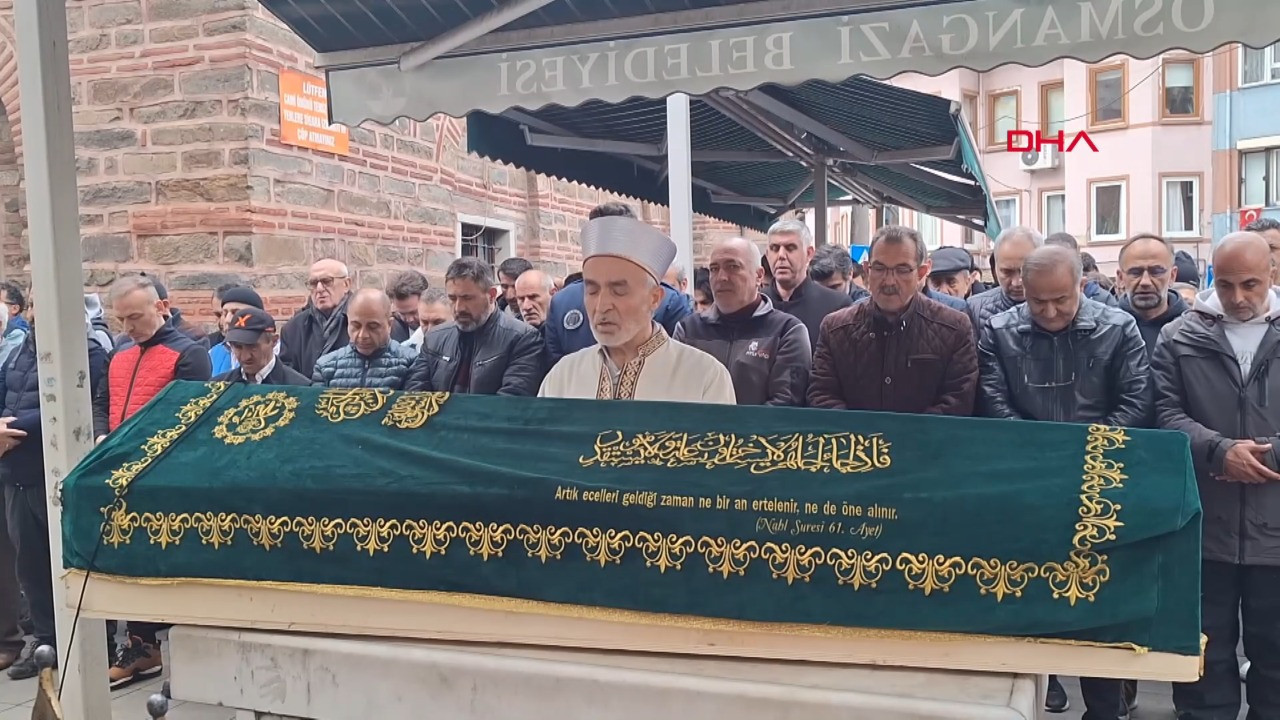 Çocukluk aşkı acı bitti