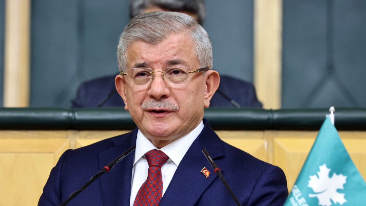 Davutoğlu'ndan maddi sıkıntı açıklaması