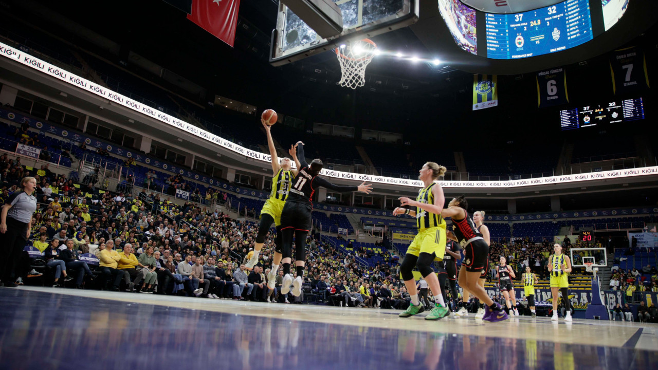 Fenerbahçe Opet, Girona’yı farklı devirdi: Seride 1-0 öne geçti